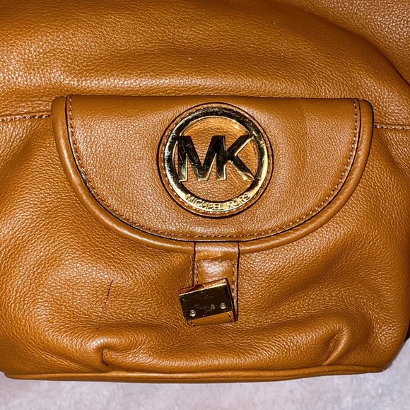 Michael Kors purse and wallet - Picture 3 of 5